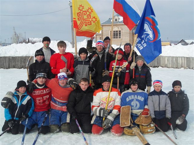 Новости поселений: хоккей стал неотделимой частью активного отдыха сельской молодежи